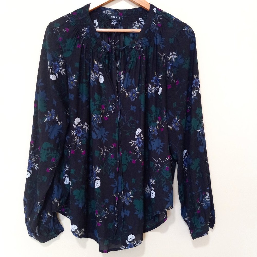 TORRID Women's Floral Polyester Blouse Casual Career Resort Size 0 US L